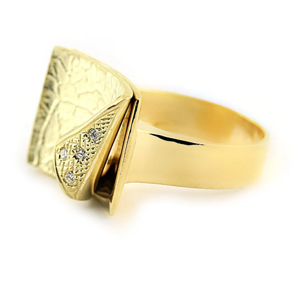 14K Yellow Gold Diamond Textured Cocktail Ring