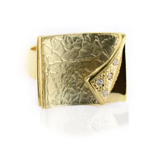 14K Yellow Gold Diamond Textured Cocktail Ring